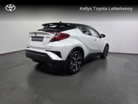 2018 Toyota C-HR C-HR HYBRID LUNA SPORT#79 €18,450
