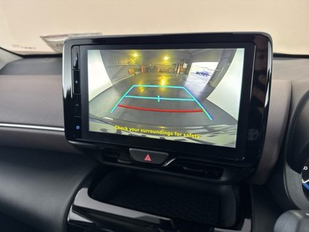 2024 Toyota Yaris Cross Hybrid SOL *Top Spec* €31,950 thumbnail