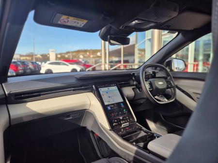 2025 Ford Capri - thumbnail 7