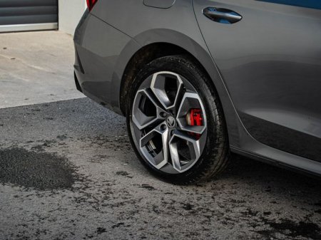 2024 Skoda Octavia - thumbnail 5