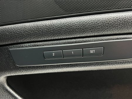 2016 BMW 5 Series - thumbnail 24