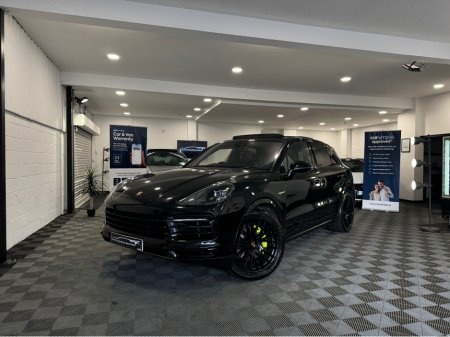 2019 Porsche Cayenne V6 E-HYBRID AUTO €59,899