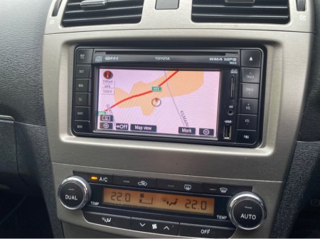 2011 Toyota Avensis - thumbnail 12