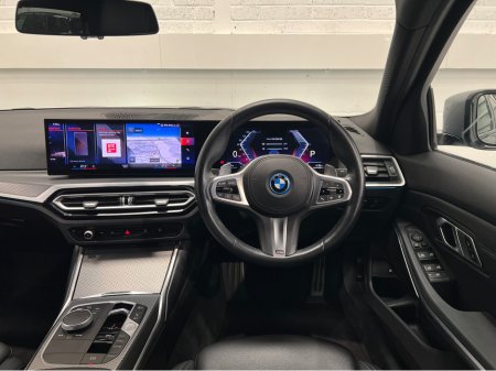 2023 BMW 3 Series - thumbnail 23