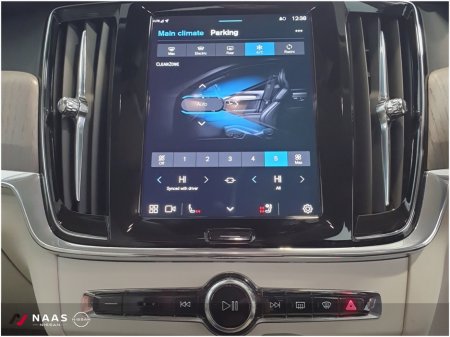 2025 Volvo V90 - thumbnail 18