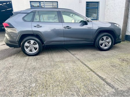 2024 Toyota Rav4 - thumbnail 15