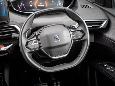 2023 Peugeot 3008 - thumbnail 10