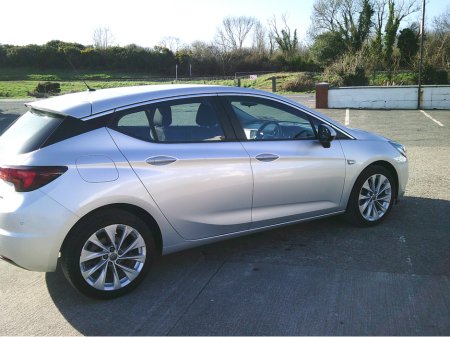 2017 Opel Astra - thumbnail 4