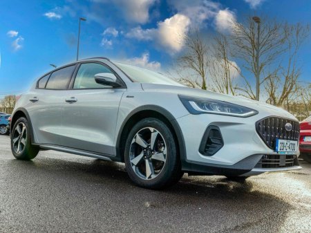 2023 Ford Focus 2023 Ford Focus 1.0L EcoBoost 125PS Trend €24,500 thumbnail