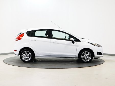 2013 Ford Fiesta *42* ZETEC 1.0 65PS M5 4DR MCA €7,990 thumbnail
