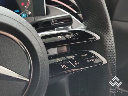 2025 Mercedes-Benz E Class E220d AMG Line €76,950 thumbnail