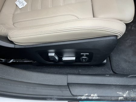 2022 BMW i4 €34950 2022 BMW I4 EDRIVE 40  / CRUISE CONTROL / 360° CAMERA / ELECTRIC MEMORY & HEATED SEATS / AMBIENT LIGHTS / APPLE CARPLAY €34,950 thumbnail