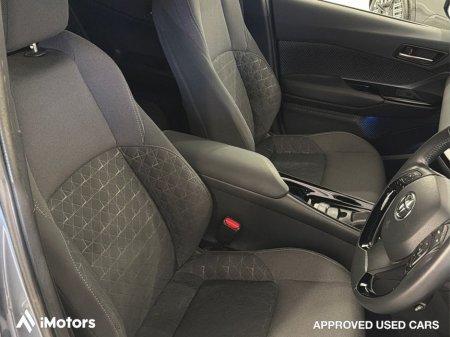 2021 Toyota C-HR - thumbnail 17