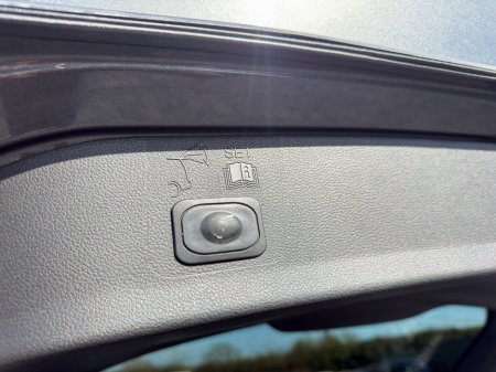 2017 Ford Kuga - thumbnail 14