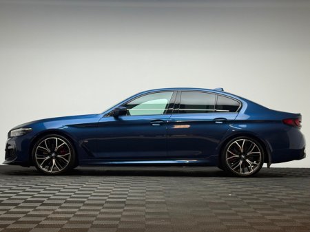 2021 BMW 5 Series - thumbnail 4