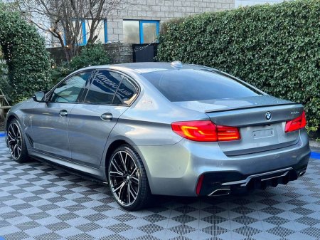 2017 BMW 5 Series 530e M-SPORT COMPETITION 2.0 * HUGE SPEC * // FULL SERVICE HISTORY // LOW MILEAGE // OPENING SUNROOF // MASSAGE LEATHER SEATS €27,900 thumbnail