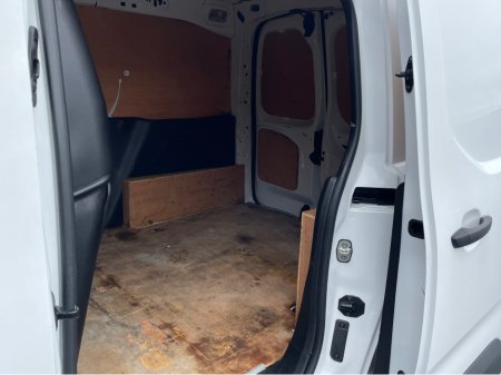 2021 Opel Combo - thumbnail 12