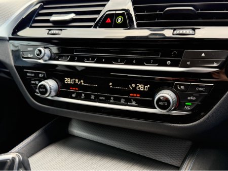 2018 BMW 5 Series - thumbnail 25