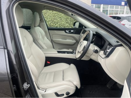 2023 Volvo XC60 T6 PHEV PLUS DARK AWD 2.0 PETROL //PANORAMIC GLASS ROOF//FULL LEATHER HEATED SEATS//ADAPTIVE CRUISE CONTROL// thumbnail