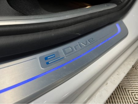 2017 BMW 7 Series - thumbnail 7