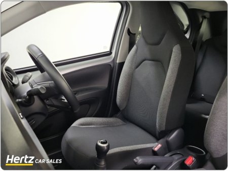 2023 Toyota Aygo X PULSE 1.0 Petrol Manual €14,475 thumbnail