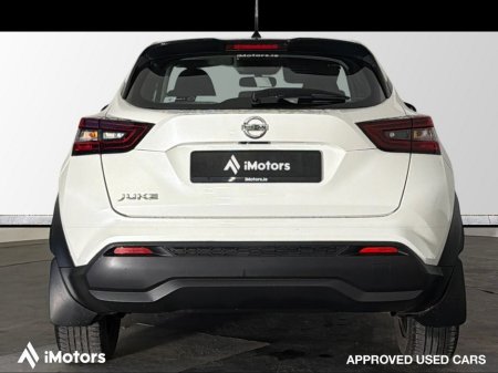 2022 Nissan Juke - view 4