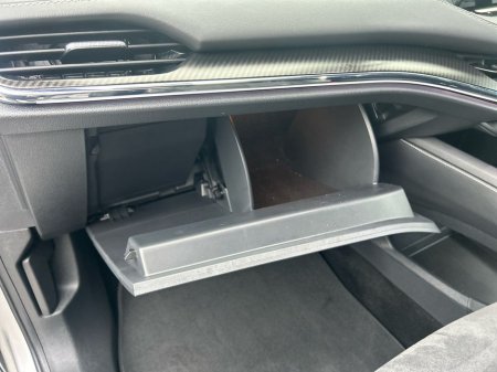 2025 Skoda Enyaq - thumbnail 13