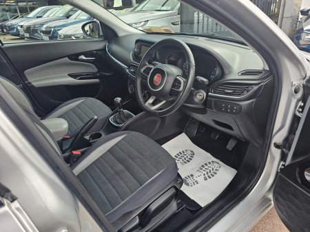 2017 Fiat Tipo - thumbnail 14