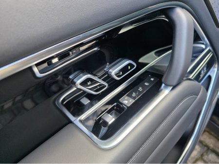 2025 Land Rover Range Rover - thumbnail 29