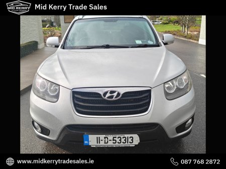 2011 Hyundai Santa Fe - thumbnail 2