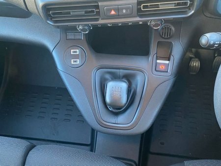 2025 Fiat Doblo SWB 1.5 100HP 650KG 4DR €21,495 thumbnail