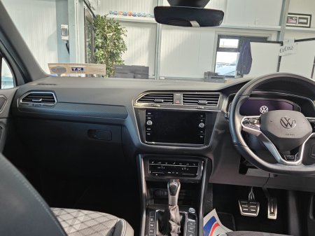 2023 Volkswagen Tiguan - thumbnail 13