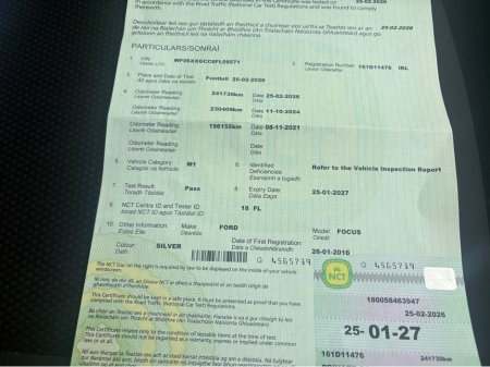 2016 Ford Focus - thumbnail 8