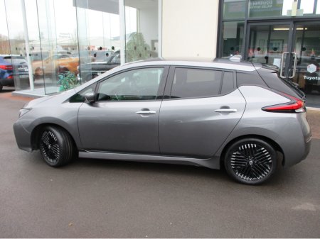 2022 Nissan Leaf - thumbnail 8