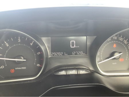 2016 Peugeot 2008 - view 2