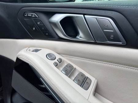 2021 BMW X7 - thumbnail 34