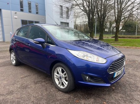2015 Ford Fiesta 1.25 ZETEC 82 BHP ARGENTO