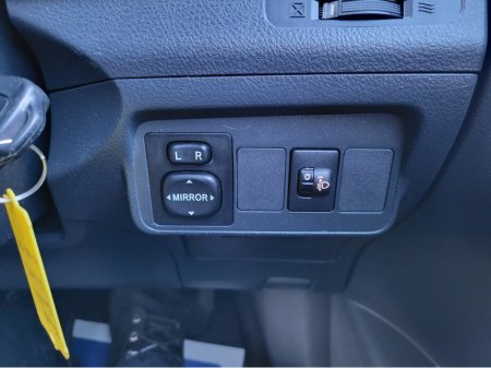 2010 Toyota Corolla - thumbnail 21