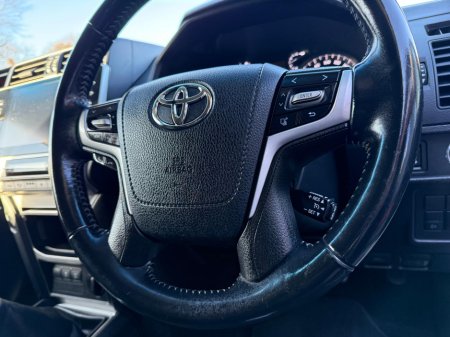 2021 Toyota Landcruiser LAND CRU SWB COMMERCIAL 2DR, VAT INVOICE , Fully Serviced , New 12 MTH DOE , Reverse Camera , 2.8 Dsl Manual , € 143 p/w & €17,950 Trade in / Deposit , Cruise Control , Dual Climate Control , €38,980 thumbnail