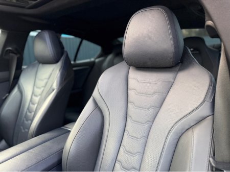 2020 BMW 8 Series - thumbnail 40