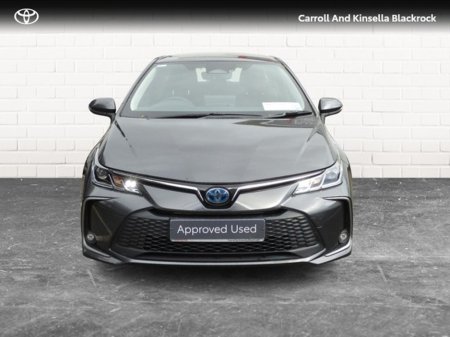 2024 Toyota Corolla Hybrid Luna Saloon €28,950 thumbnail
