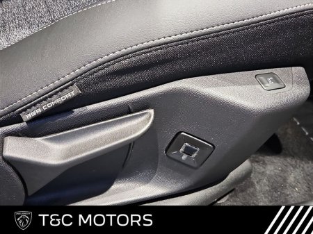 2026 Peugeot 3008 Allure 73kWh 527KMs Range, *Heated Front Seats* Front & Rear Sensors with Camera, Heated Steering Wheel, Wireless Apple Carplay & Android Auto. €48,495 thumbnail