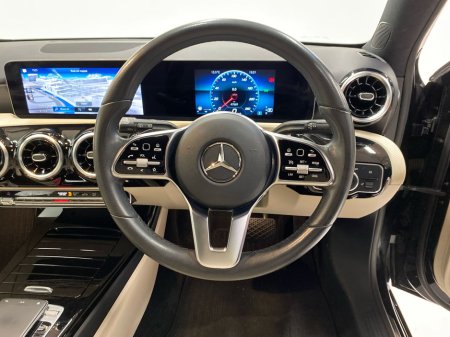 2019 Mercedes-Benz A Class A 200 PROGRESSIVE LINE A/T €26,950 thumbnail