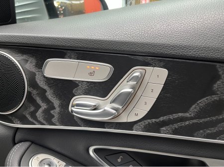 2019 Mercedes-Benz C Class - thumbnail 13