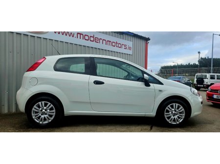 2015 Fiat Punto - thumbnail 5