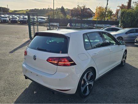 2017 Volkswagen Golf - thumbnail 8