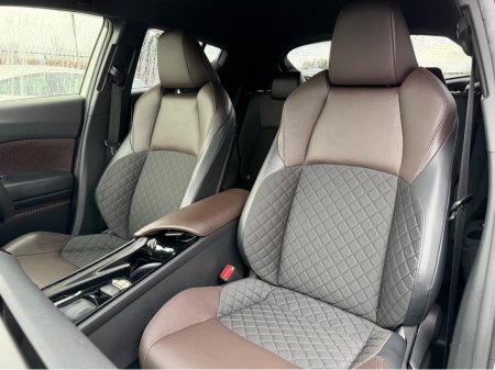 2018 Toyota C-HR (181) 1.8 HYBRID SPORT AUTO €20,450 thumbnail