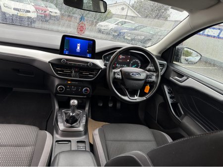2022 Ford Focus ZETEC EDITION 1.5 TD 120 M M6 4DR €19,950 thumbnail