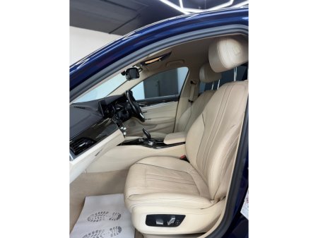 2017 BMW 5 Series - thumbnail 15