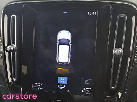 2022 Volvo XC40 PHEV T4 (197hp) R-Design FWD €33,880 thumbnail